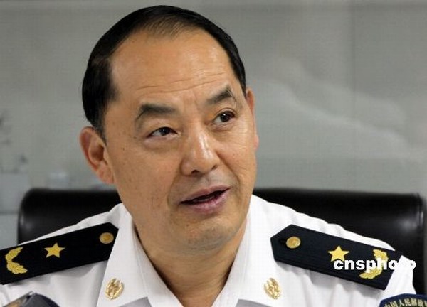 東海艦隊新任司令員杜景臣少將      圖片：中新社發（攝影：孫自法）