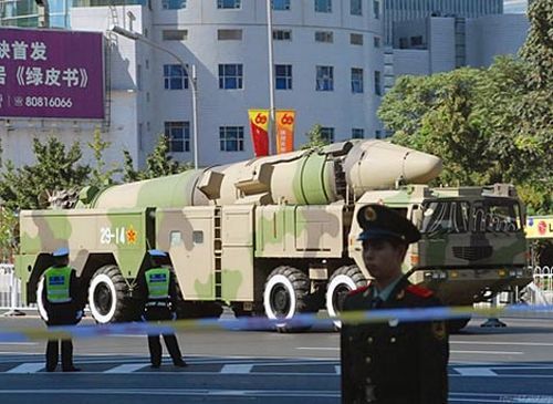 中國東風-21C導彈在2009年的國慶閱兵中對外正式亮相。