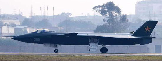 網絡上流傳的中國國產第五代戰機J-20圖片。