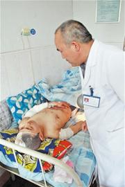 男子夜會美女閨蜜遭人妒 被砍成血人