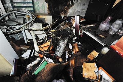 湖北路民房起火 湖北路民房起火