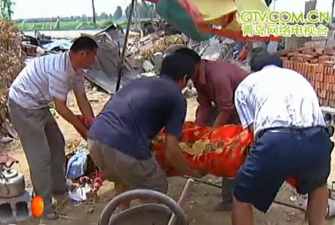 親兒點燃煤氣炸死老爹 房屋整個炸飛 親兒點燃煤氣炸死老爹 房屋整個炸飛