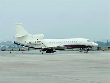 3億元私人飛機現青島 內部奢華堪比五星賓館 3億元私人飛機現青島 內部奢華堪比五星賓館