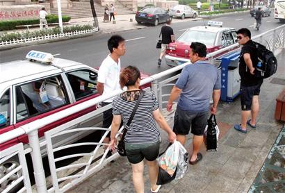 青島前海出租愛拒載當導游 藏景點酒店提成卡1次100 青島前海出租愛拒載當導游 藏景點酒店提成卡1次100
