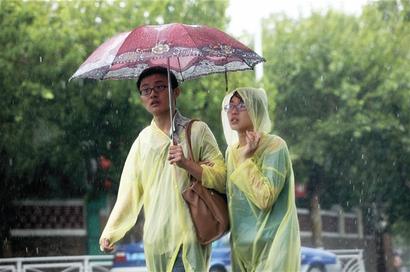 雨一直下青島抗旱變防汛 今天再迎大雨 雨一直下青島抗旱變防汛 今天再迎大雨