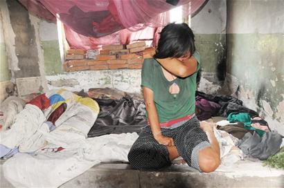 流浪女獨居小樹林破屋 村民送飯半年發現懷孕 流浪女獨居小樹林破屋 村民送飯半年發現懷孕