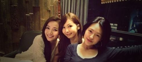 小S攜姐妹光顧汪小菲餐廳 小S攜姐妹光顧汪小菲餐廳