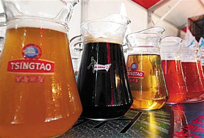 青島四啤酒狂歡地酒價差得離譜 青島四啤酒狂歡地酒價差得離譜