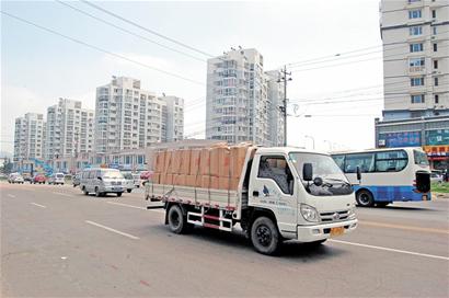 青島重慶路改造預(yù)計(jì)1年3個(gè)月 下月全線半幅施工