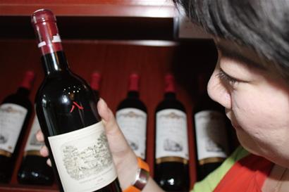 舌尖上的品酒師:品酒得講情婦故事 要嘗刷瓶水 舌尖上的品酒師:品酒得講情婦故事 要嘗刷瓶水