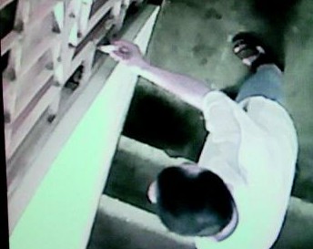 中介往門鎖灌膠水報復 因房客繞過自己租房子 中介往門鎖灌膠水報復 因房客繞過自己租房子