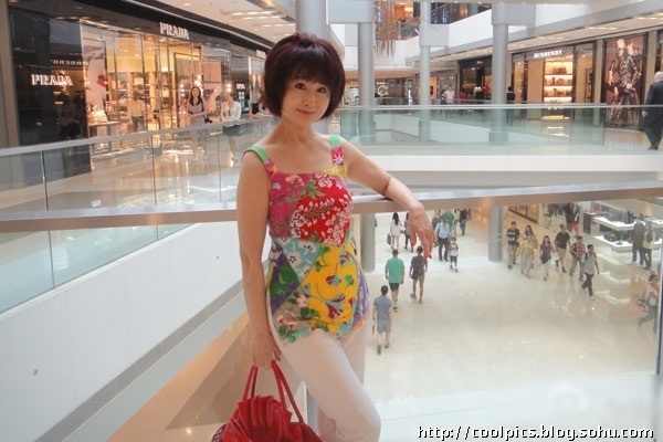 娛樂圈不老女神現狀:潘迎紫如少婦鞏俐仍豐滿