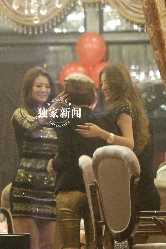 安以軒上海慶生圈內好友齊聚祝壽 舉杯豪飲醉態百出