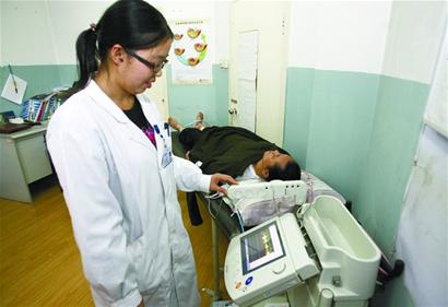 過節大魚大肉狂喝酒 糖尿病患者扎堆入院 過節大魚大肉狂喝酒 糖尿病患者扎堆入院