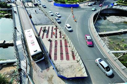 四方確認開封路橋等五座危橋 四方確認開封路橋等五座危橋