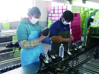 帶薪休年假已推出4年 私企當春節假放國企只需填張表