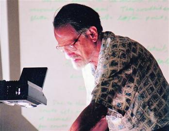 諾貝爾經(jīng)濟學獎得主系青島大學名譽教授 曾參加抗日戰(zhàn)爭 諾貝爾經(jīng)濟學獎得主系青島大學名譽教授 曾參加抗日戰(zhàn)爭