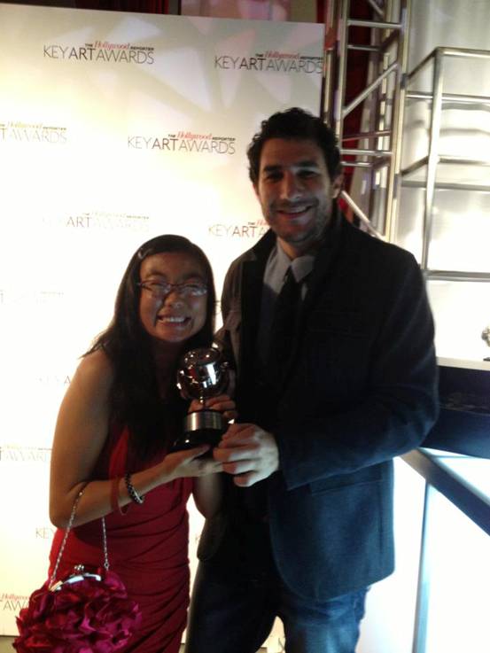 尹雪和其影片導演Joel Novoa慶祝得獎 尹雪和其影片導演Joel Novoa慶祝得獎