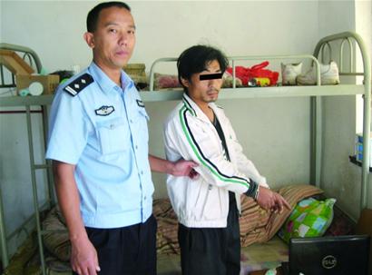 小賊為壯膽喝一斤白酒 醉倒盜竊現場酣睡 小賊為壯膽喝一斤白酒 醉倒盜竊現場酣睡