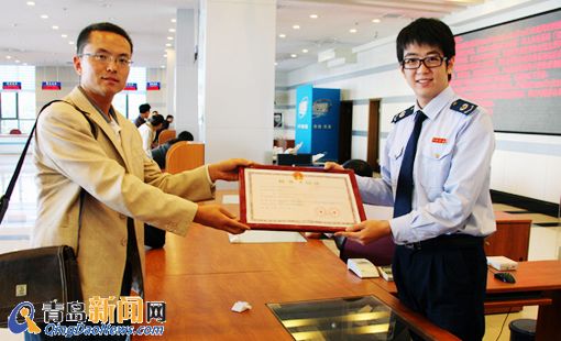 即墨國稅局年輕干部爆紅 青島最帥公務員