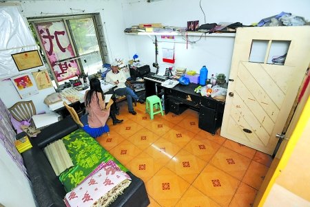 空巢老漢怕生病無人照應免費招女生合住(圖)