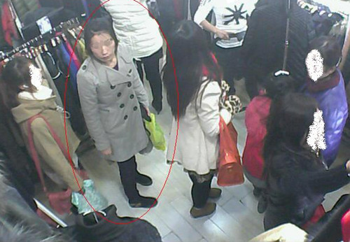 快手女賊頻現開發區 視頻監控扒竊全程曝光