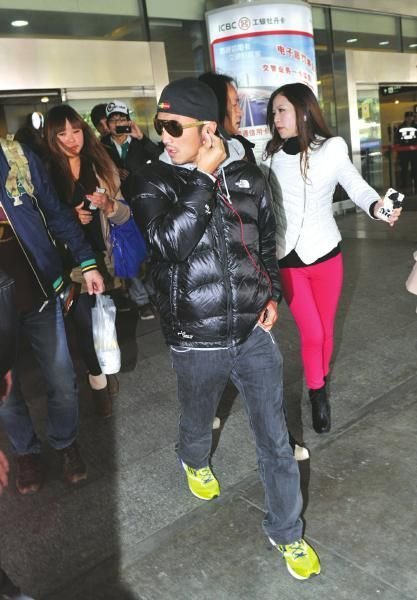 粉絲提王菲謝霆鋒翻臉 粉絲提王菲謝霆鋒翻臉