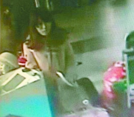 17歲女孩因愛(ài)美遭訓(xùn)斥 賭氣離家出走 17歲女孩因愛(ài)美遭訓(xùn)斥 賭氣離家出走