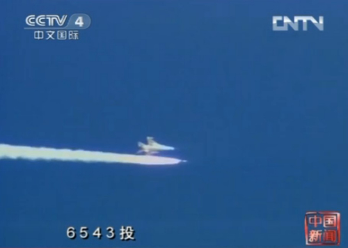 中國首批殲擊機女飛駕殲10執行空地打擊任務