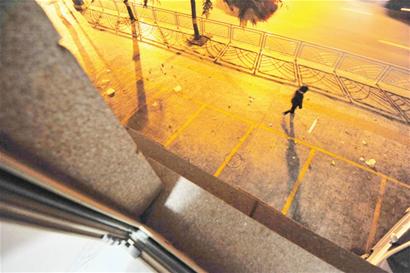 6歲男童被困幼兒園衛生間 經空中跳下二樓