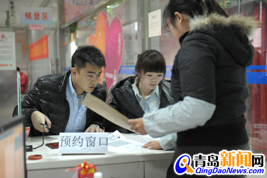 示愛日受追捧 示愛日受追捧