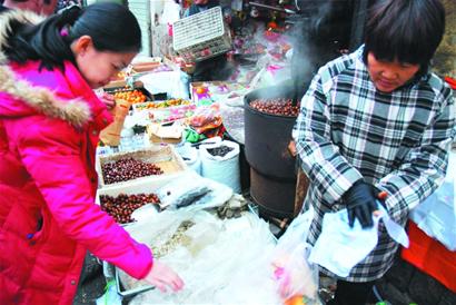 干果炒貨身價硬 干果炒貨身價硬