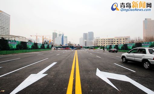 香港路山東路路口調流