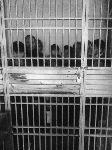 計生干部被指私設(shè)黑監(jiān)獄 計生干部被指私設(shè)黑監(jiān)獄