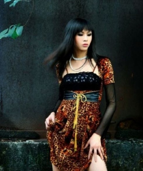 揭娛圈“變性”后事業上升明星：河莉秀魅惑 金星大氣