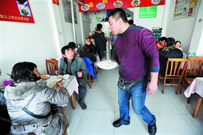 賣了上百盤“愛心”擠破門 賣了上百盤“愛心”擠破門