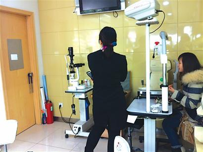 眼鏡店營業員直接成驗光師 或致眼球畸形