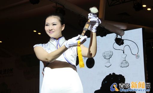 500類世園特許商品發布 香港設計大師絲綢秀