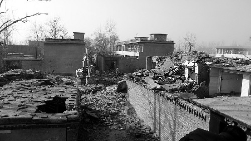 本報訊(記者任學光)1月18日上午10時20分許,石家莊市行唐縣上碑鎮楊村一煙花爆竹非法儲存點發生爆炸。經初步調查,該非法儲存點系楊村村民安春義所有。