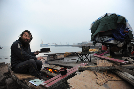 小麥島流浪王 中國阿甘騎三輪走中國 小麥島流浪王 中國阿甘騎三輪走中國