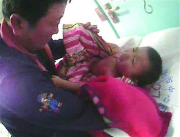 忙年出錯:開水燙傷1歲嬰兒 電鋸割斷男子手掌