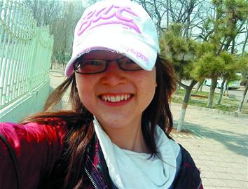 勇救落水兒童大學生罹難 網友們點蠟燭送別美女英雄