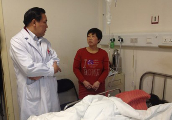 青島女孩北京墜樓 愛心網友微博救助