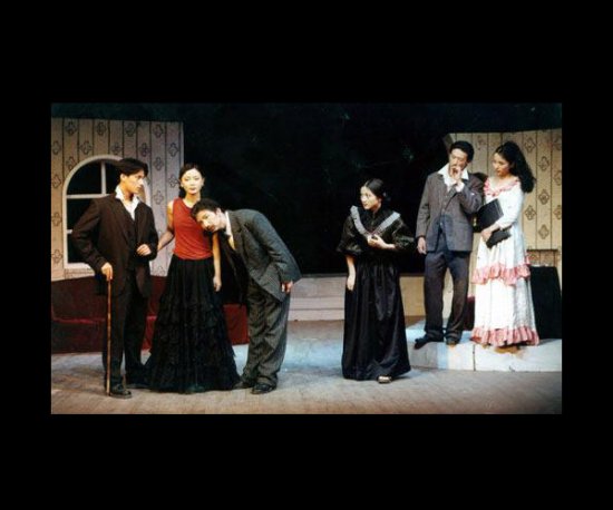 明星校園演出青澀照 你能認(rèn)出誰(shuí)