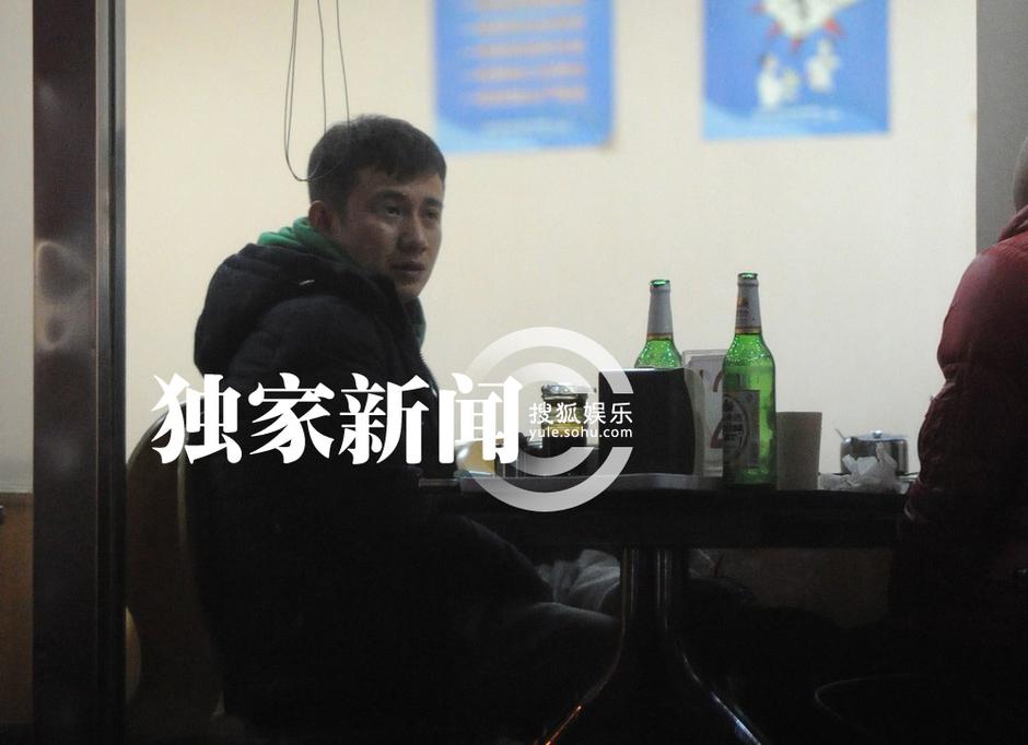 文章深夜外出吃飯喝酒 疑酒駕嚴重違規