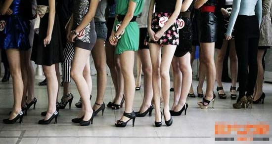 在藝考中，女學生為了追求更好的狀態亮相，掀起整容熱潮