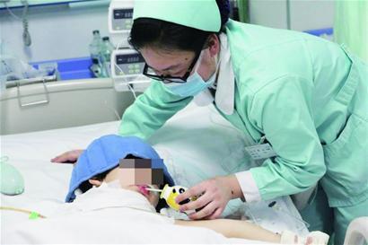 男子捅死岳母妻子砍傷女兒續:女孩病情穩定