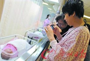 香港醫院中的內地產婦。(資料圖片,CFP)