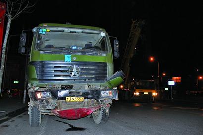 青島再現奪命大貨 兩條生命慘死輪下