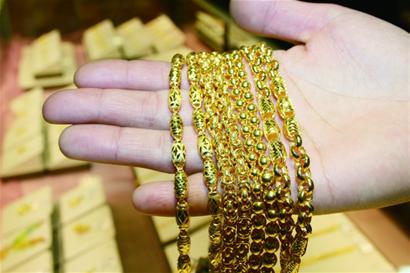 周大生顧客上門討說法 周大生顧客上門討說法